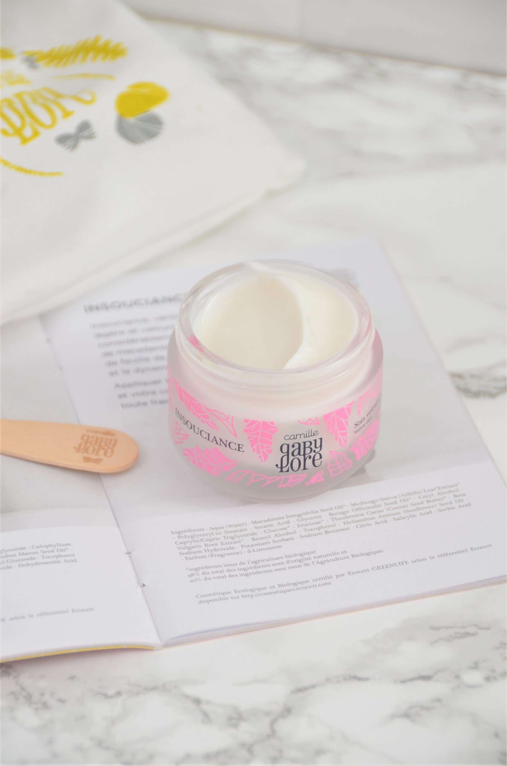 Insouciance (3) Produit insouciance sur livre