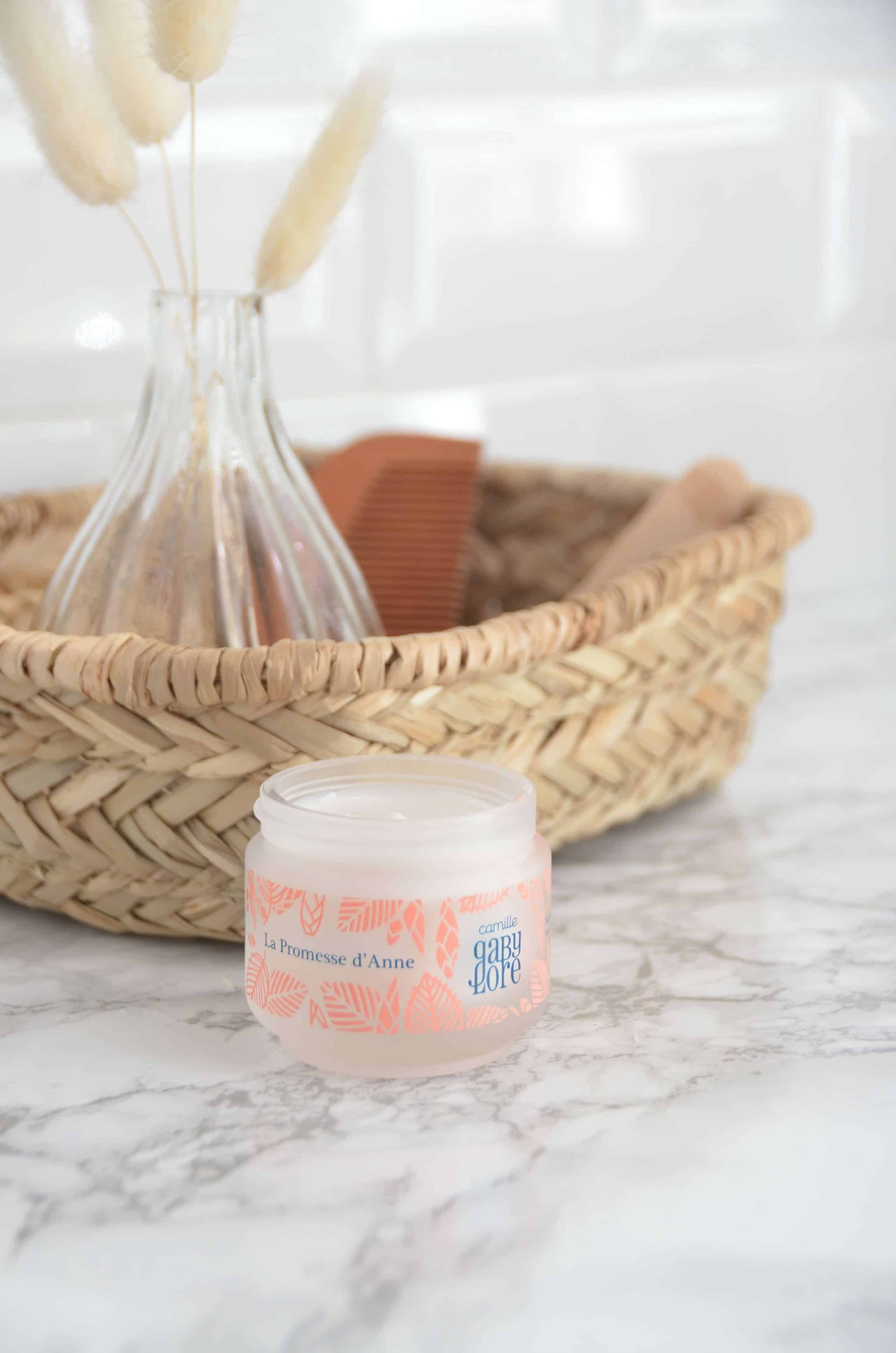 Produit La promesse d'anne avec fond en situation Produit La promesse d'anne avec fond en situation